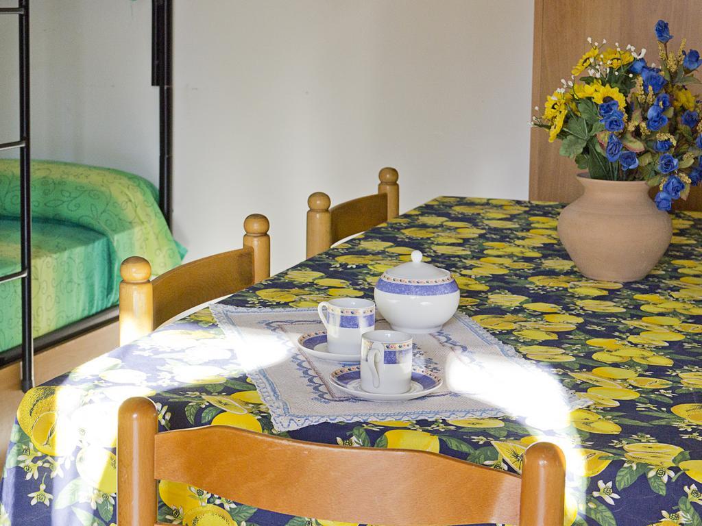 Camping Village Degli Ulivi Mattinata Zimmer foto